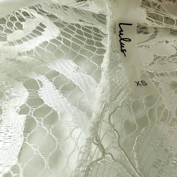 Lulus NWT Unforgettable Romance Sheer Lace Halter Thong Bodysuit White Size XS - Picture 10 of 11